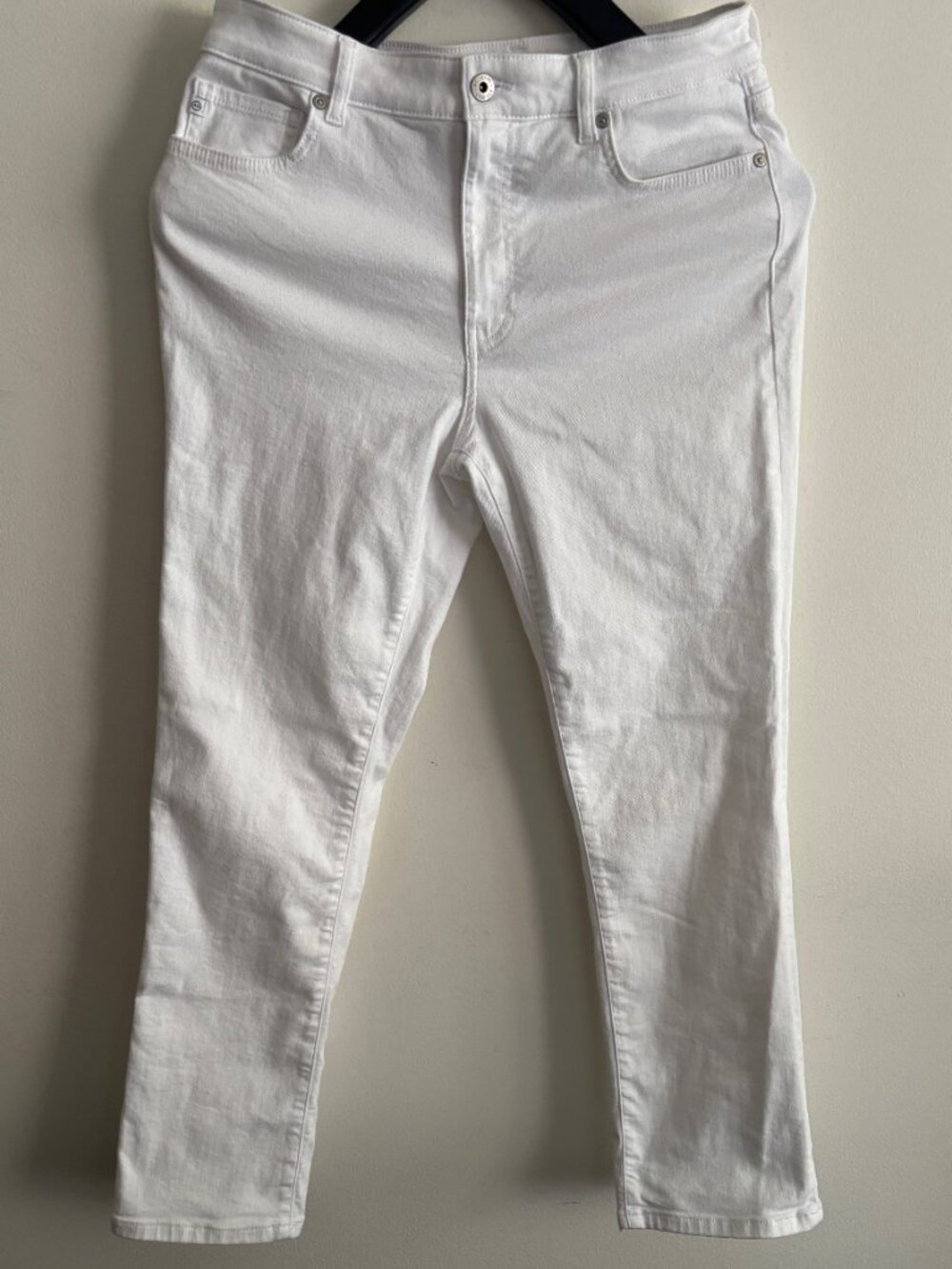$330 AG Adriano Goldschmied Mari White Mid-Rise Slim Straight Jeans Size 30